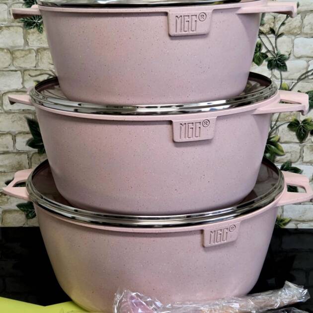 Nonstick Cookware Set